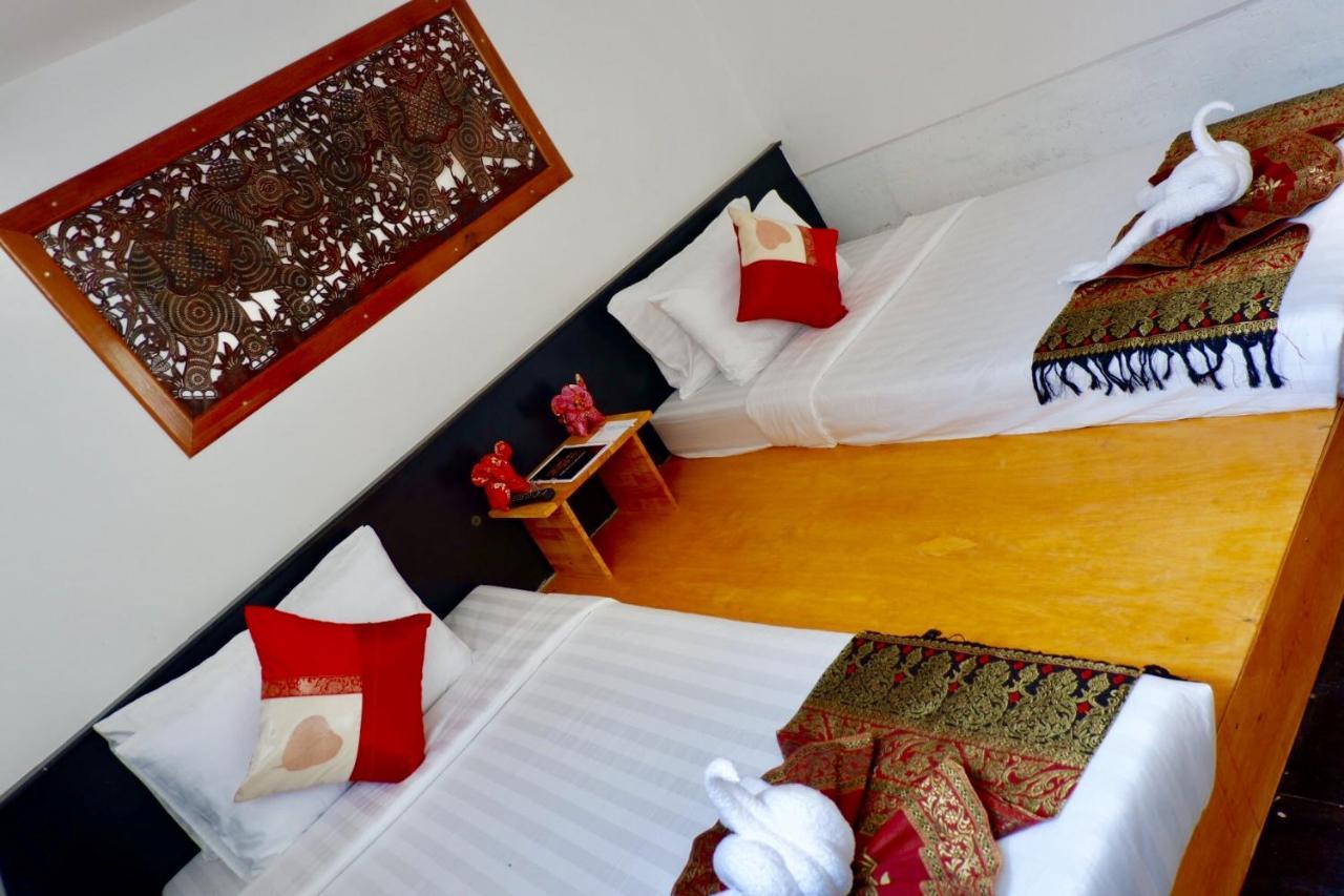 1004 Boutique Hotel เสียมราฐ ภายนอก รูปภาพ