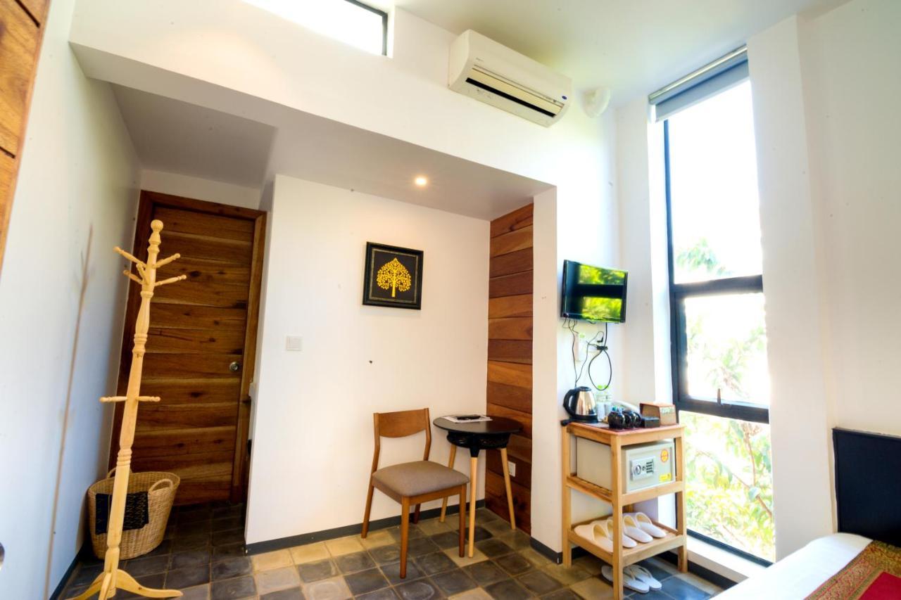 1004 Boutique Hotel เสียมราฐ ภายนอก รูปภาพ