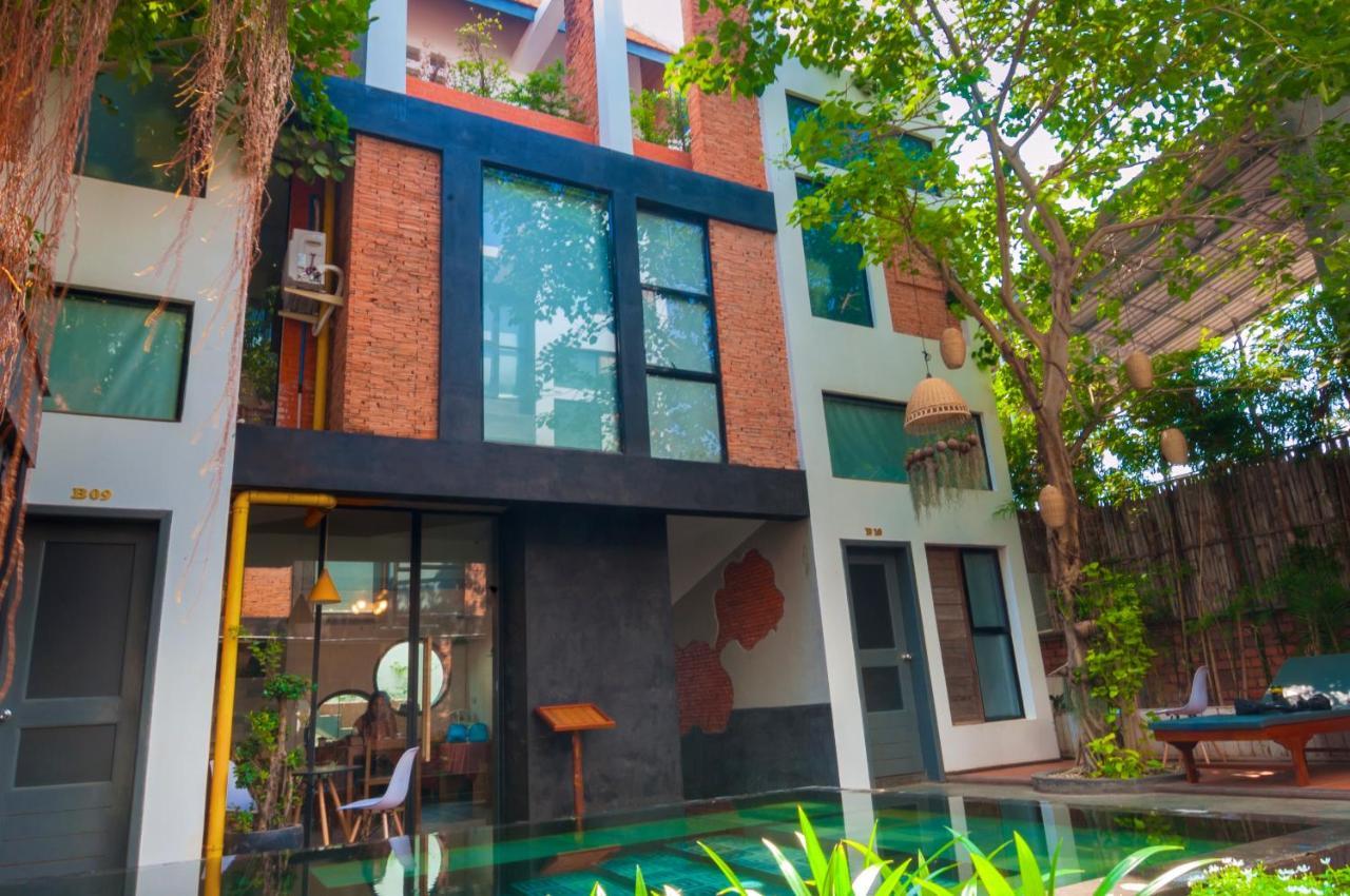 1004 Boutique Hotel เสียมราฐ ภายนอก รูปภาพ