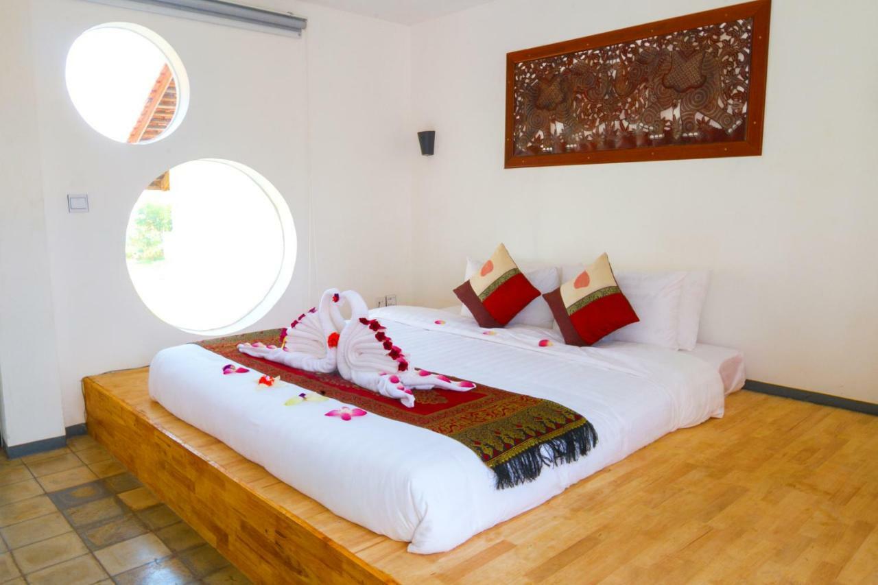 1004 Boutique Hotel เสียมราฐ ภายนอก รูปภาพ