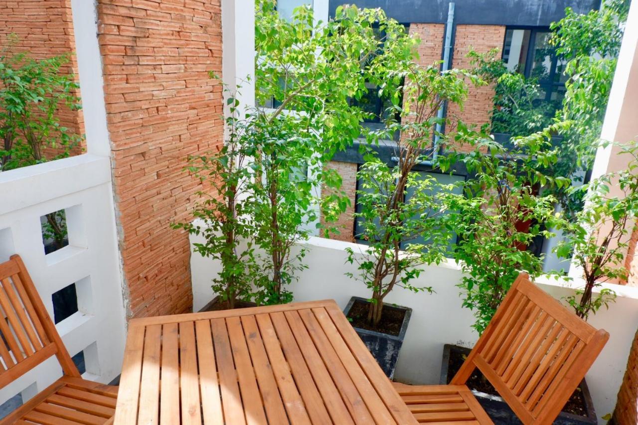 1004 Boutique Hotel เสียมราฐ ภายนอก รูปภาพ